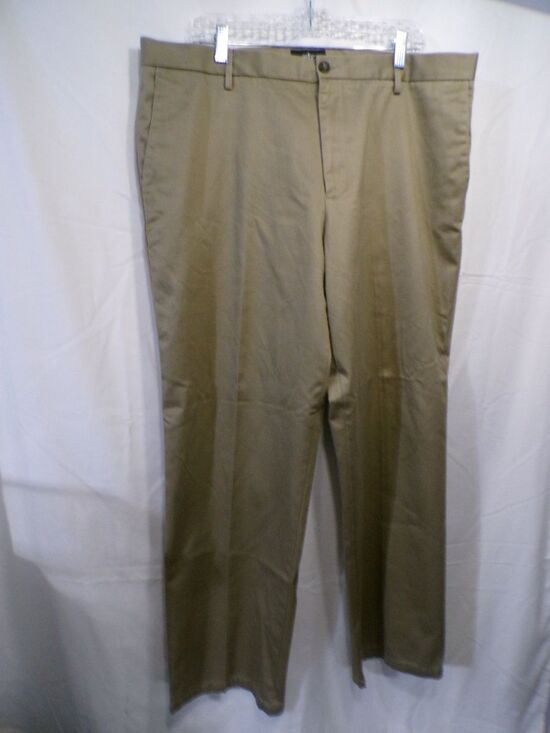 Dockers Other - Dockers Classic Fit Men Pants Khaki Flat Front 38x32 Chinos